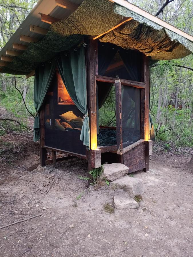 Lost River Hostel فرنتش ليك المظهر الخارجي الصورة