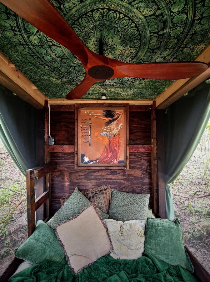 Lost River Hostel فرنتش ليك المظهر الخارجي الصورة